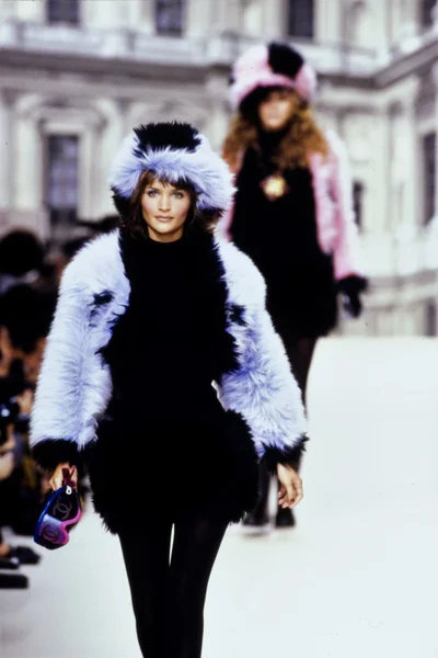 Look 11